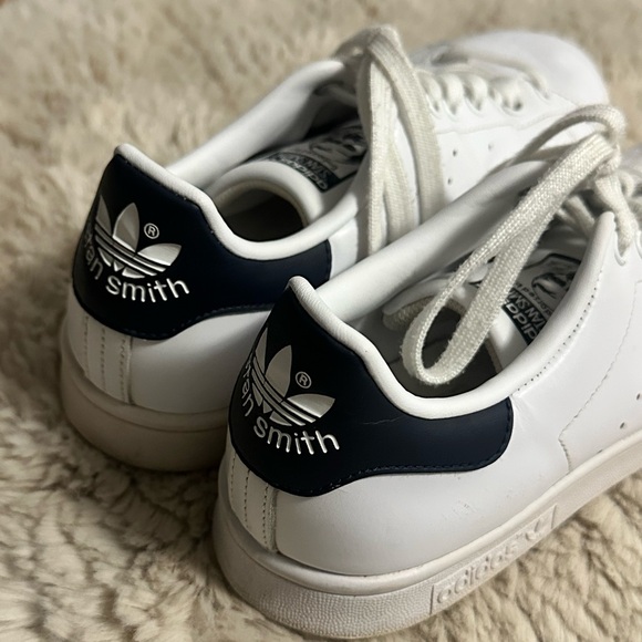 Mens ADIDAS Stan Smith Shoes M20325 Core White / Core White / Dark Blue Size 9.5 - Picture 1 of 11
